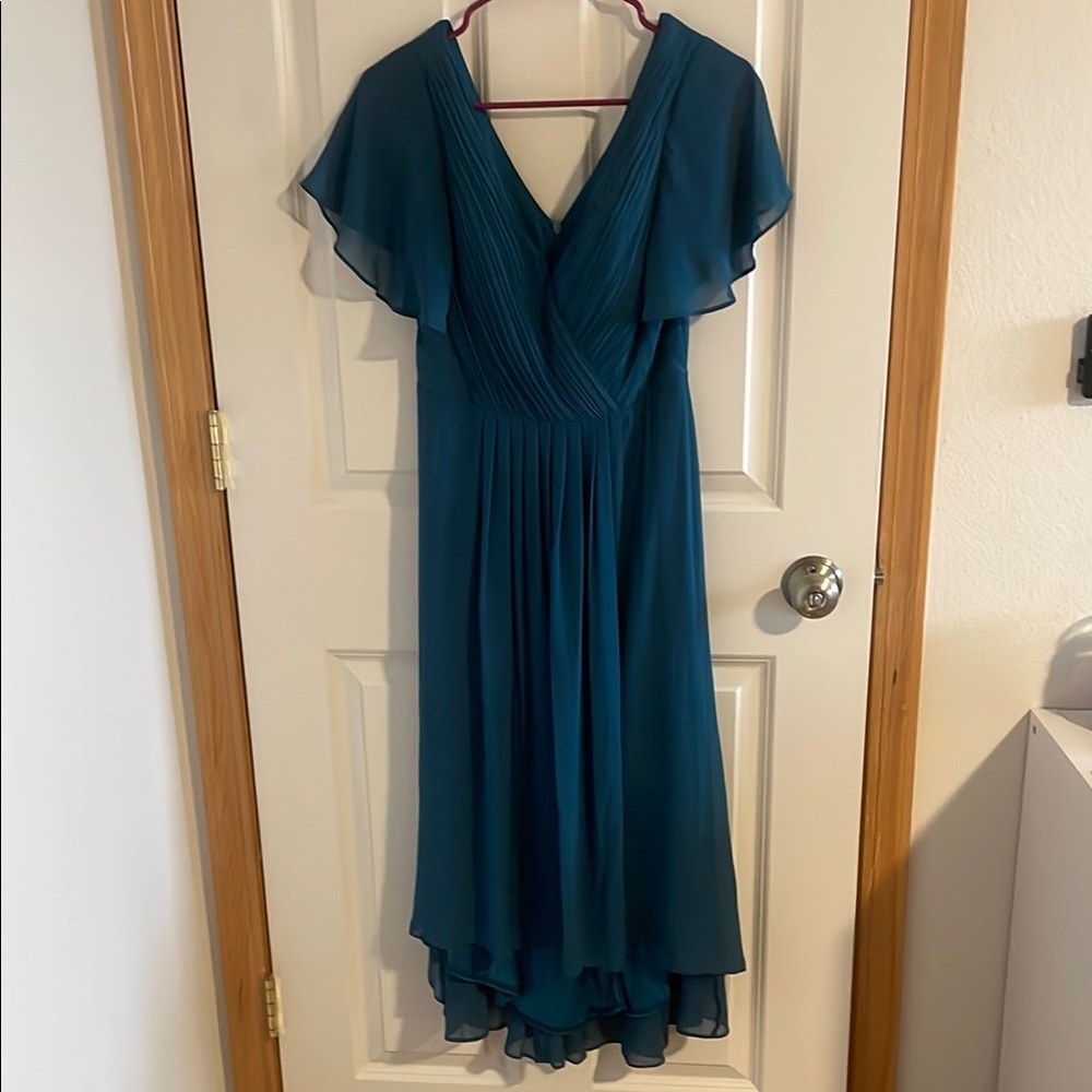 Elegant Teal Chiffon Dress